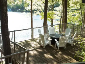 Muskoka Reflections Great Family Fun Minutes from Port Carling!