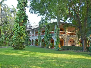 Hotel Valles