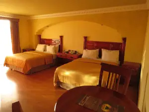 Hotel Ruinas Resort