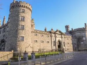 Moate Lodge