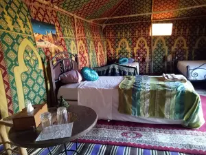沙漠之夜營地飯店