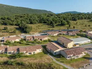 Résidence Du Parc - Village Gorges de l'Hérault-Cévennes