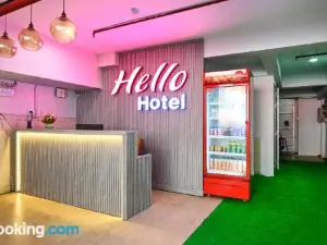 Hello Hotel - Trung Sơn