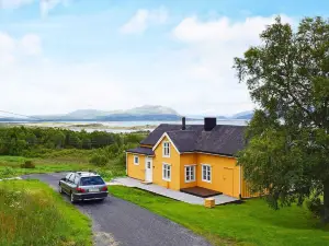 Seaside Charm in Hamaroy-by Traum