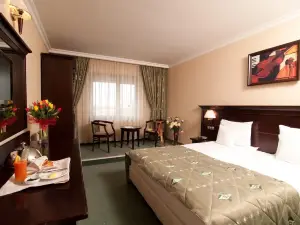 Hotel Rapsodia City Center
