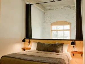 Loom Room Retreat