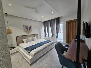 Hotel Inrira