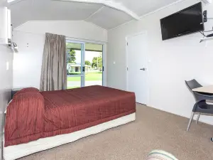 Harbourside Holiday Park