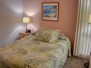Spacious, Ground Floor Condo within Steps to Pool or Beach