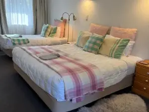 #2 Glenorchy Alpine Suite
