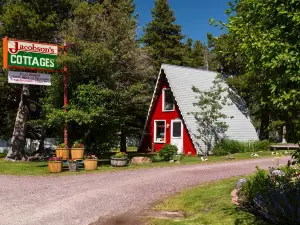 Jacobson's Cottages