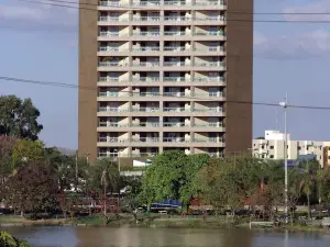 Lagoa Serena Flat Hotel