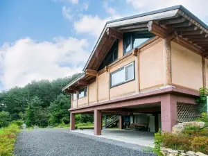 Youngwol Dudeokgol Hyu Pension