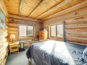 Yellowstone Cabin Getaway Near National Park