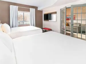 Comfort Suites
