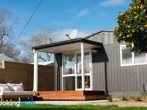 Willow View Cottage - Beautiful Farm Views Close to Waitomo