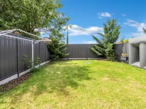 Entire 2 storey home in Tranmere
