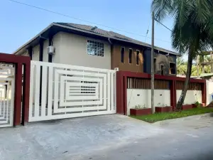 Scarlett Apartments