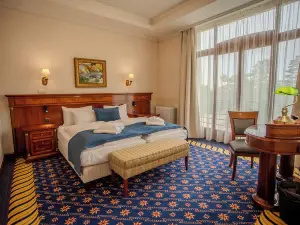 โรงแรมโกลเด้นพาเลซ