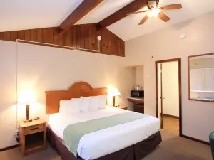 Oakhurst Lodge
