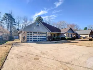 Starkville Vacation Rental ~ 2 Mi to MSU!
