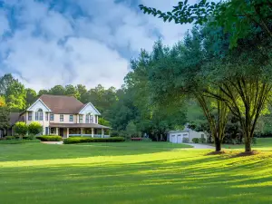 Pleasanton Courtyard B&B