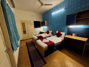 JK Rooms 149 Thakur Galaxy