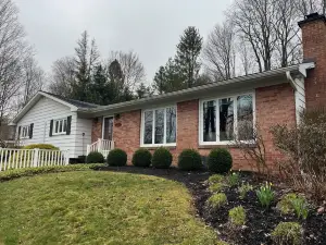 Easy access to tri-state attractions.  Lakes, golf, wildlife and more.