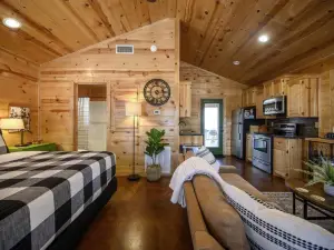 Hot Tub and Cozy Cabin Escape - Charming Couples Retreat