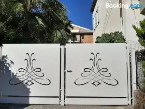 Viola di Mare Rooms and Parking