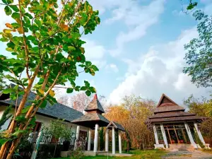 Tak Andaman Hotel