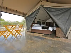 Uukwaluudhi Safari Lodge