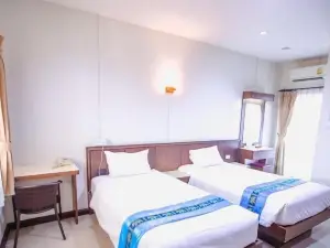 Bander Hotel