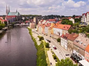 Blick Apartments - Riverview Soft Loft