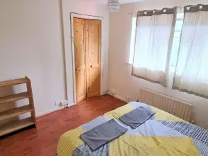 4-Bed House in South London