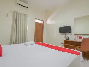 RedDoorz Near Ipdn 2