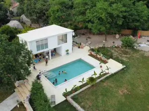 The Rock Stars Villa with Private Pool and Beach