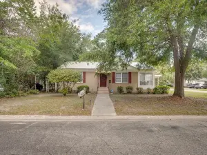 Cozy Georgia Vacation Rental w/ Backyard & BBQ