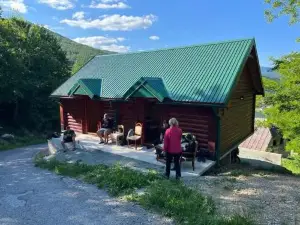 Log Cabin 2 Merdovic
