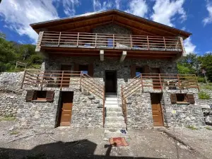 Bujtina Carku