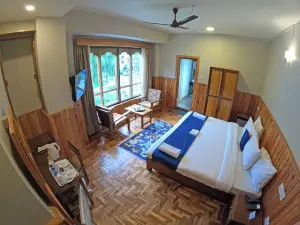 Khamsum Inn