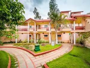 Hotel Sadhabishegam