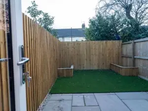 The Mews, Amazing Newport 2 Br, Excellent Location, Parking, Perfect for Contractors
