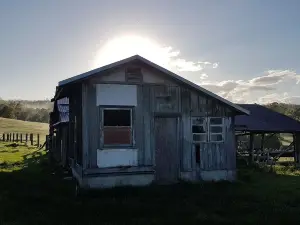 Luxury Farmstay with Spectacular district views & Pet friendly