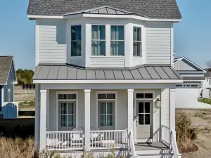Wave Haven @ Cape Charles, a new house near a private beach & nature preserve.