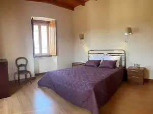 Casa de Sampaio - Castelo Mendo