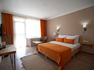 The Rest Port Village Hotel