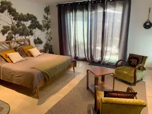 Chambre en Drôme Tropicale