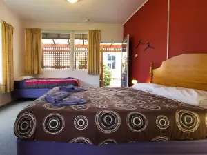 เซโคย่า ลอดจ์ แบคแพคเกอร์