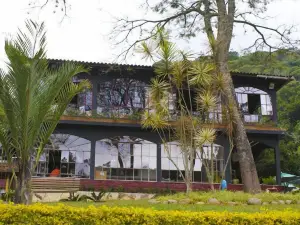 Hotel Fazenda Caluje
